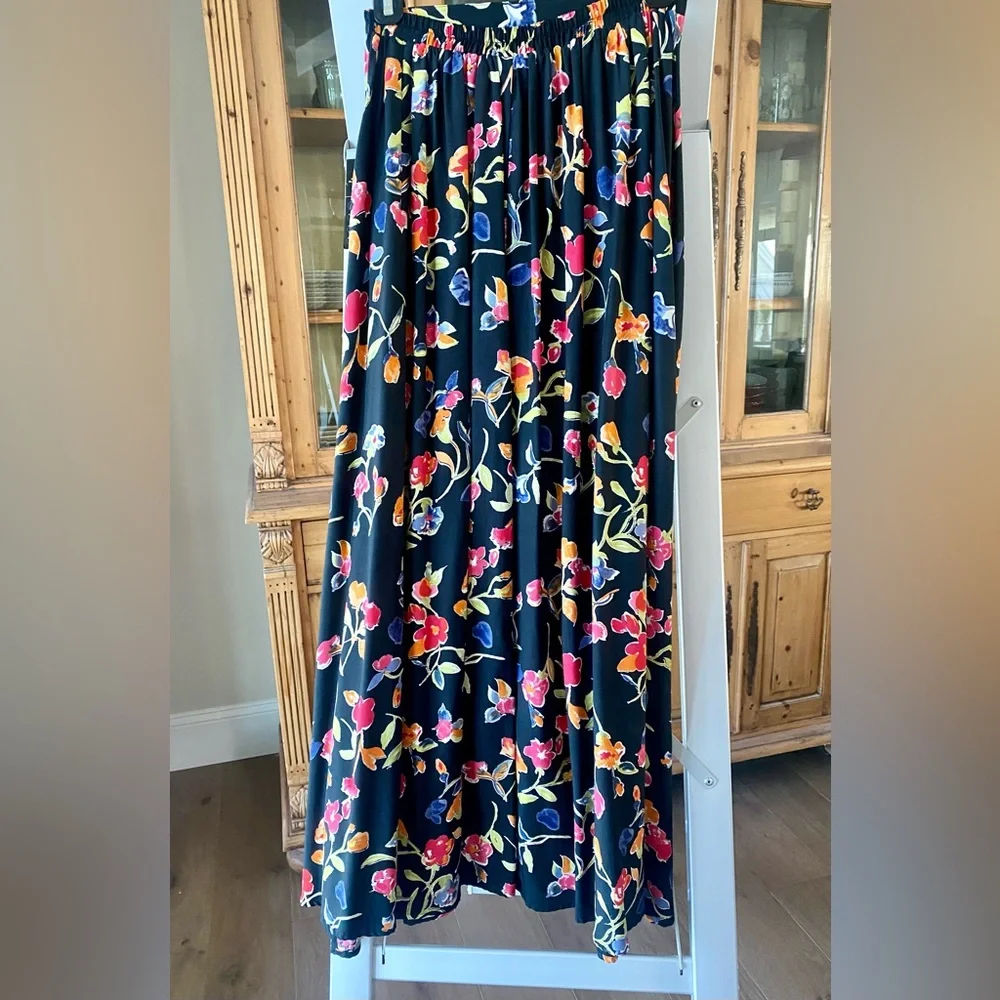 Vintage 90s Coldwater Creek maxi skirt, black w/ floral pattern, size S - Picture 2 of 6
